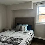 Quiet, Cozy Home In Dc- Block From Metro-Parking