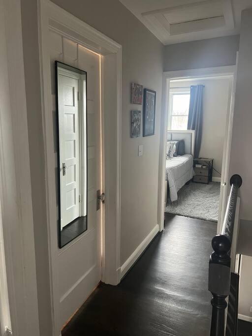 Feriehus Quiet, Cozy In Dc- Block From Metro-parking Washington